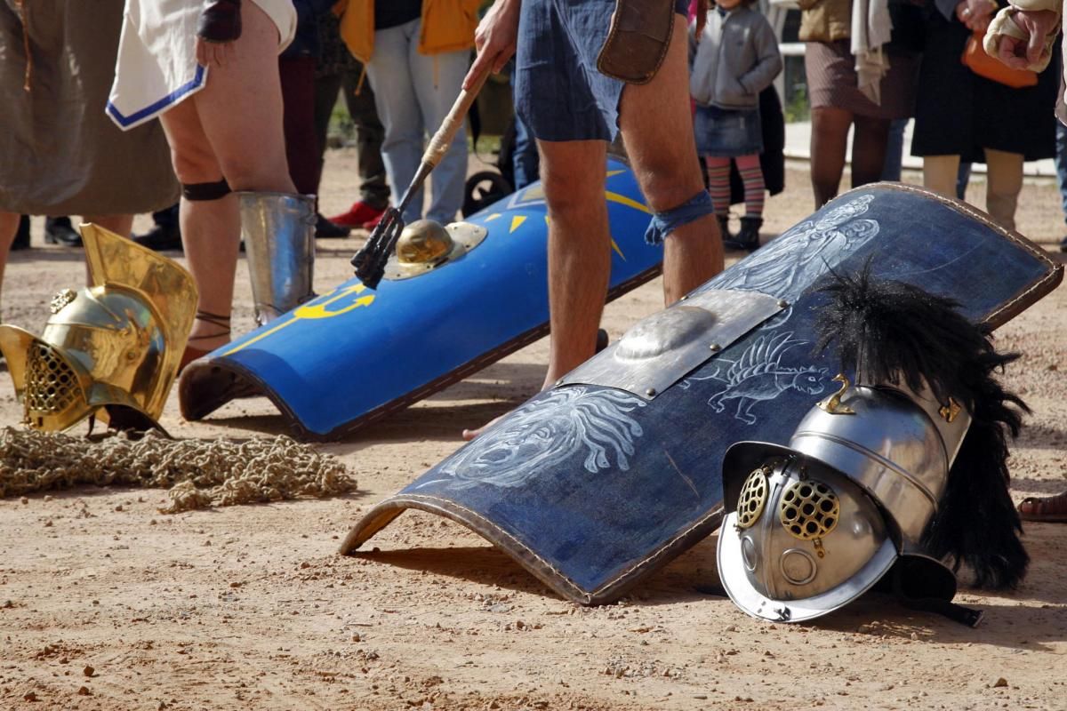 Los gladiadores romanos llegan al Rectorado de la mano de las Kalendas