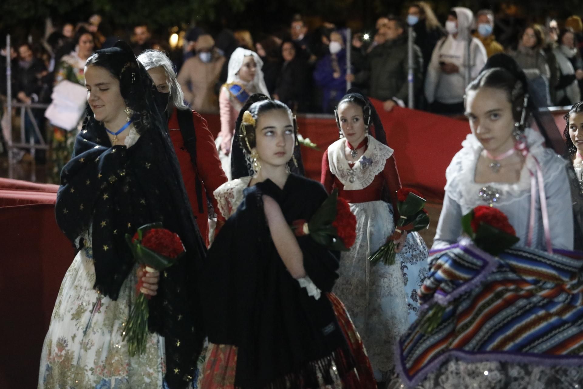 Búscate en el primer día de ofrenda por la calle Quart (entre las 22:00 a las 23:00 horas)