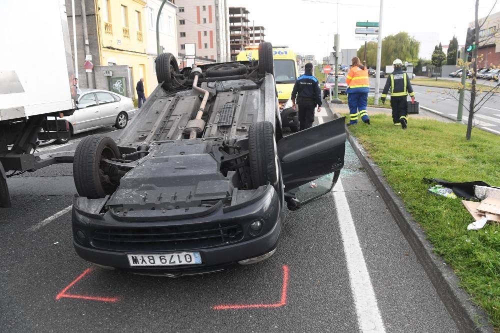 Aparatoso accidente en la avenida de Finisterre