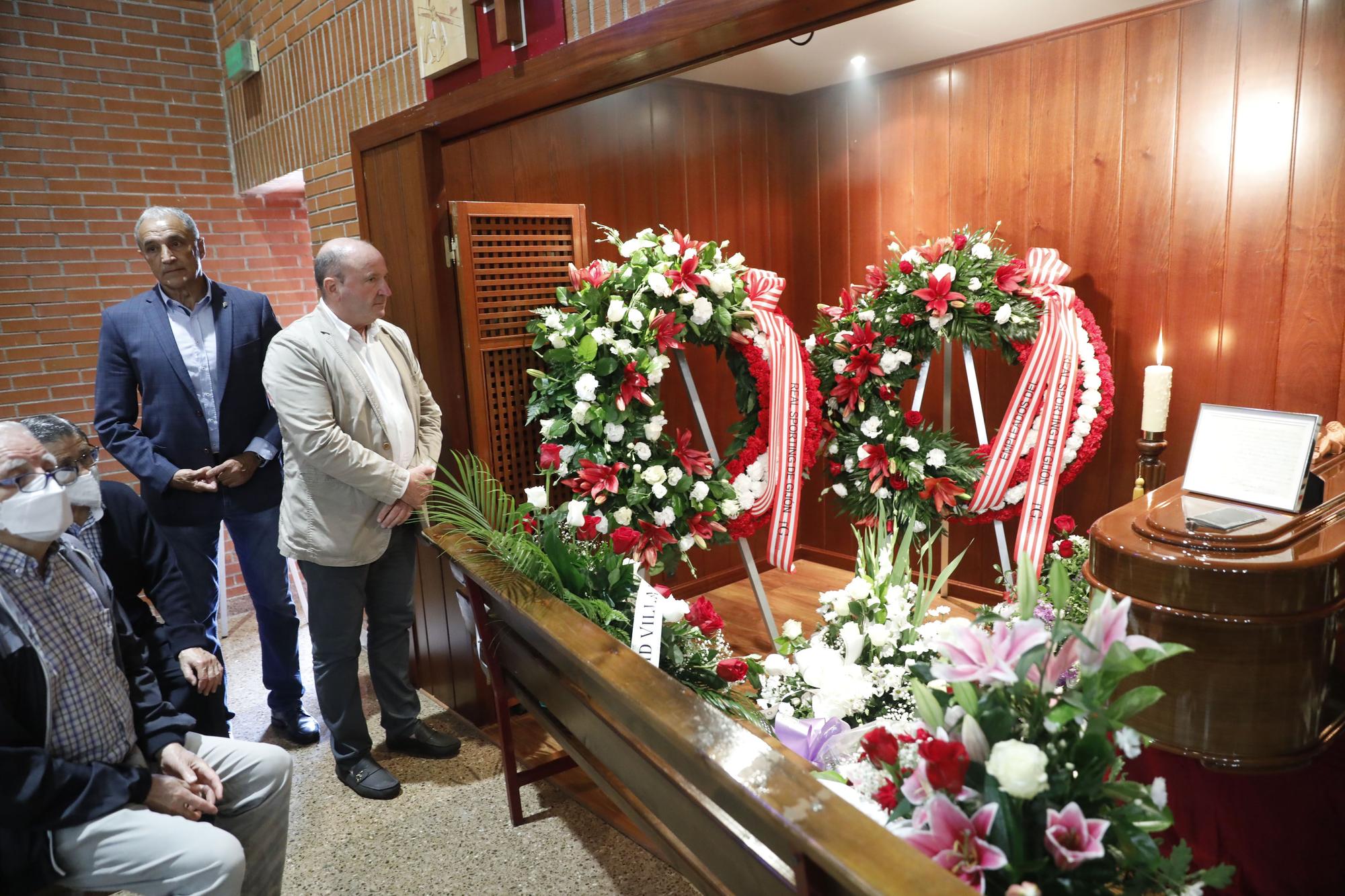 Capilla ardiente de Fernando Fueyo en Gijón