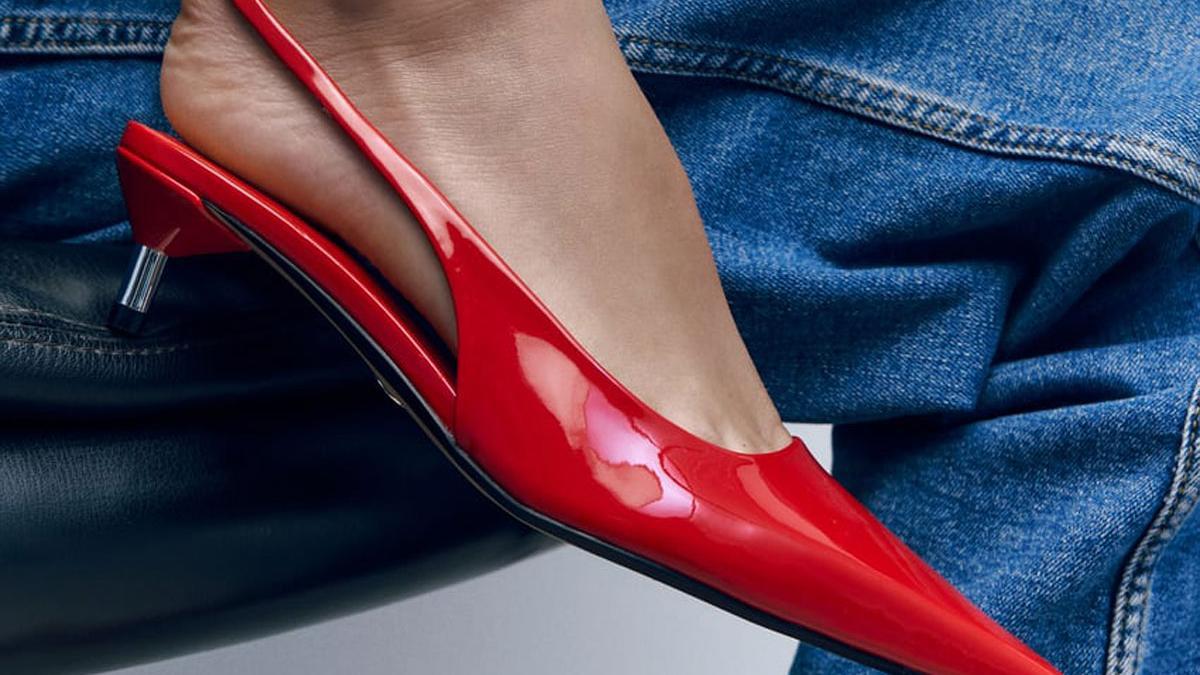 Prendas de la temporada: zapatos rojos