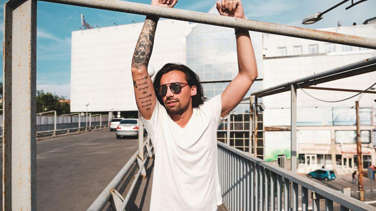 Por qué esta barra de dominadas de 20 € se ha convertido en el accesorio imprescindible para entrenar en casa