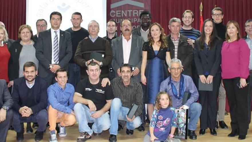 Alfafar reconoce a sus deportistas