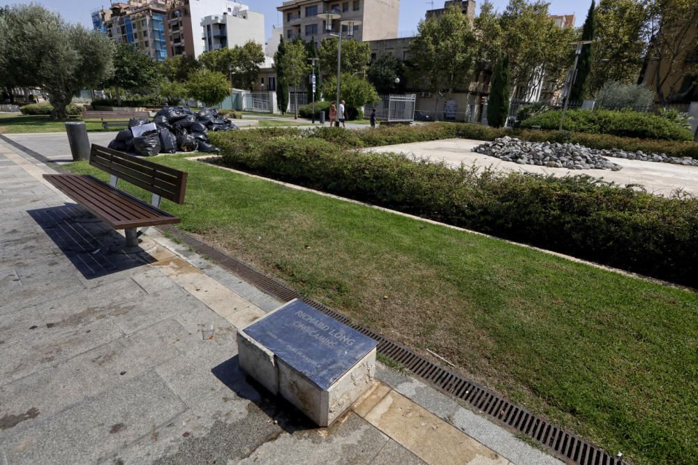 Richard Long, entre la basura y el olvido