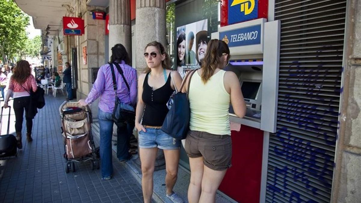 CAJEROS AUTOMÁTICOS DE BANCOS