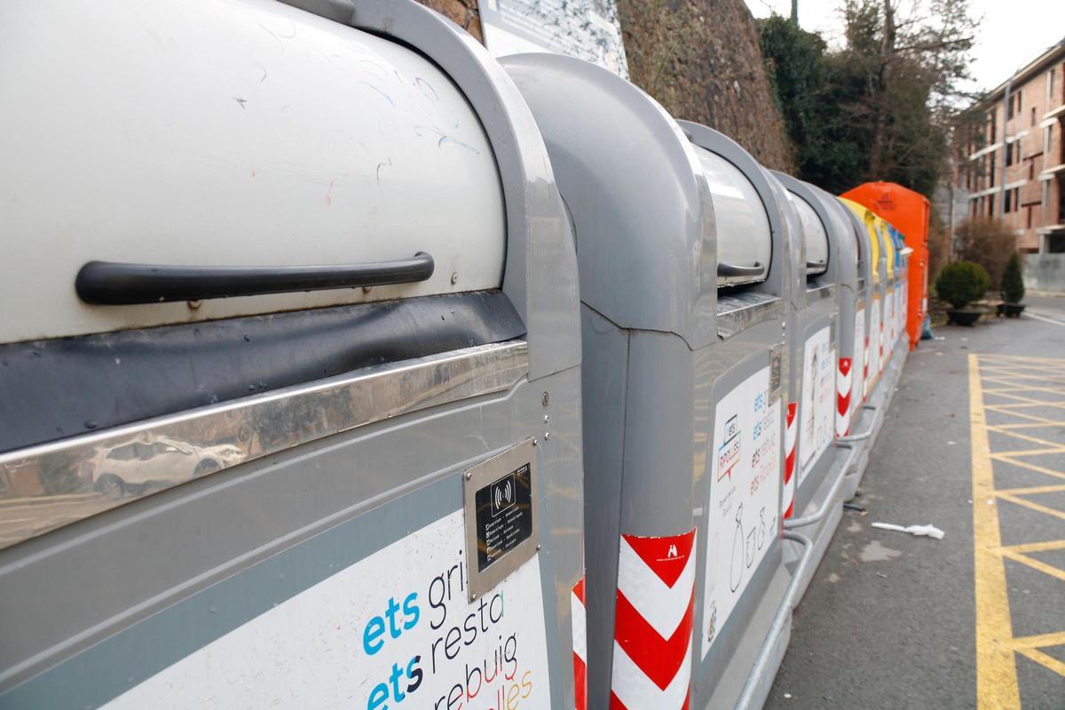 Contenidors de recollida selectiva a Ribes de Freser