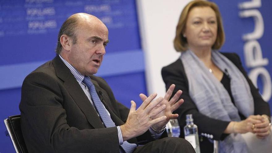 De Guindos cree que el Eurogrupo no alcanzará el lunes un acuerdo con Grecia