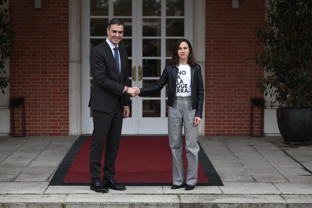 Pedro Sánchez junto a Ione Belarra, el pasado 13 de marzo en el palacio de la Moncloa.