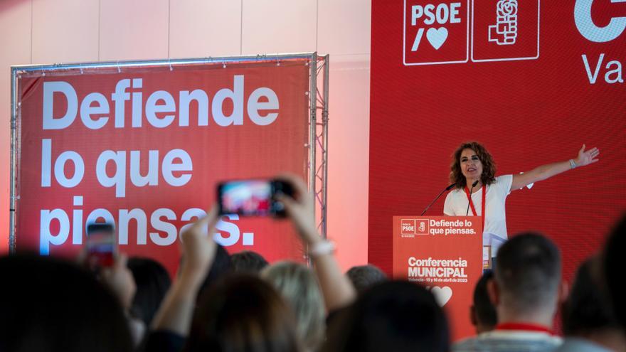 Medio centenar de socialistas aragoneses participan en la conferencia municipal de Valencia