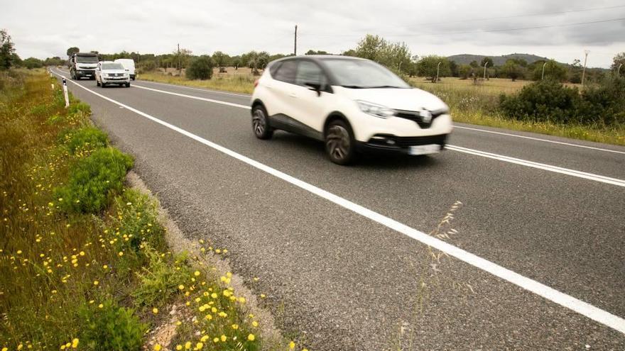 El accidente mortal se produjo en la carretera de Llucmajor a Campos, a un par de kilómetros del segundo pueblo.