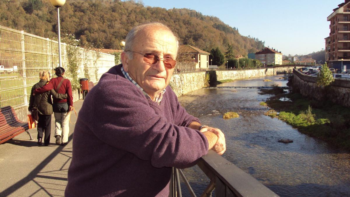 Mocho Huerta, el "maestro" a que le dedicaron el campanu del 2021.