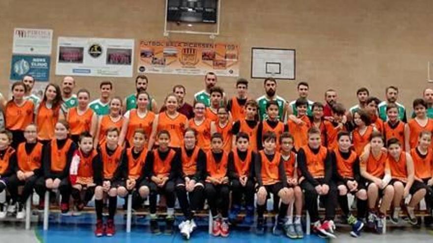 Cincuenta años de baloncesto en Picassent con una escuela consolidada