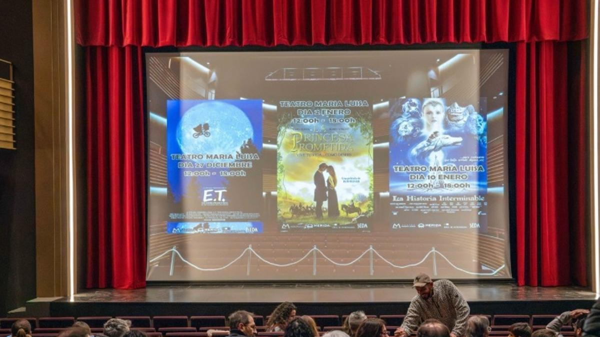Proyección en el Teatro María Luisa de Mérida.