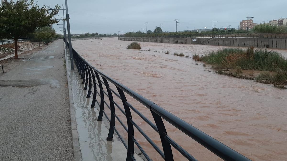 Almussafes, inundado.