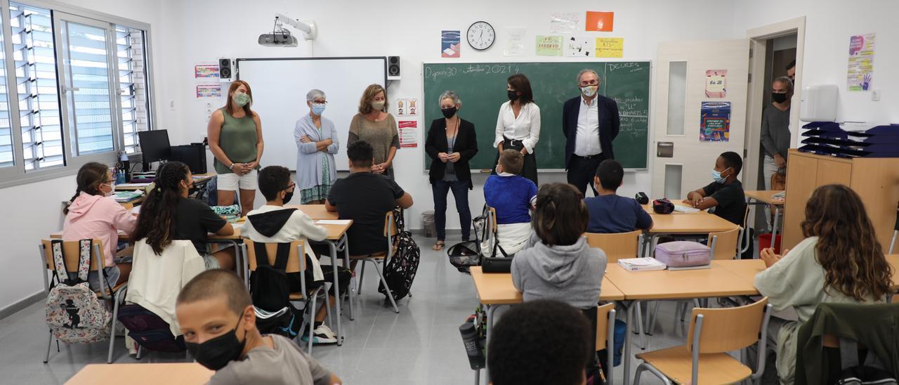 Inauguración del colegio de Sant Ferran.