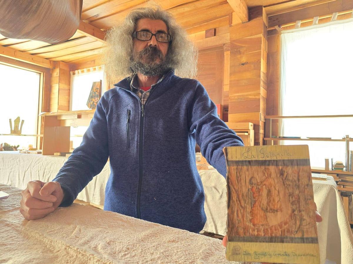 A Biblioteca de Madeiras do Mundo de Agustín Bastón, en Cangas