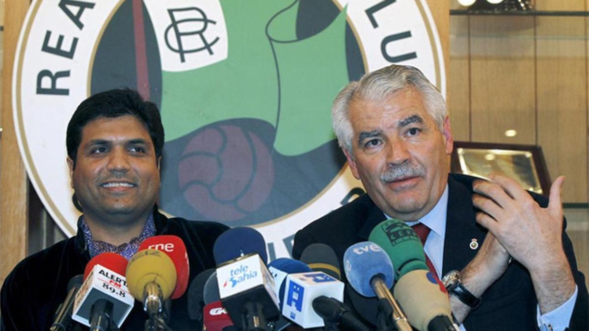 Pernía junto a Ali Syed, en una foto de archivo de 2011