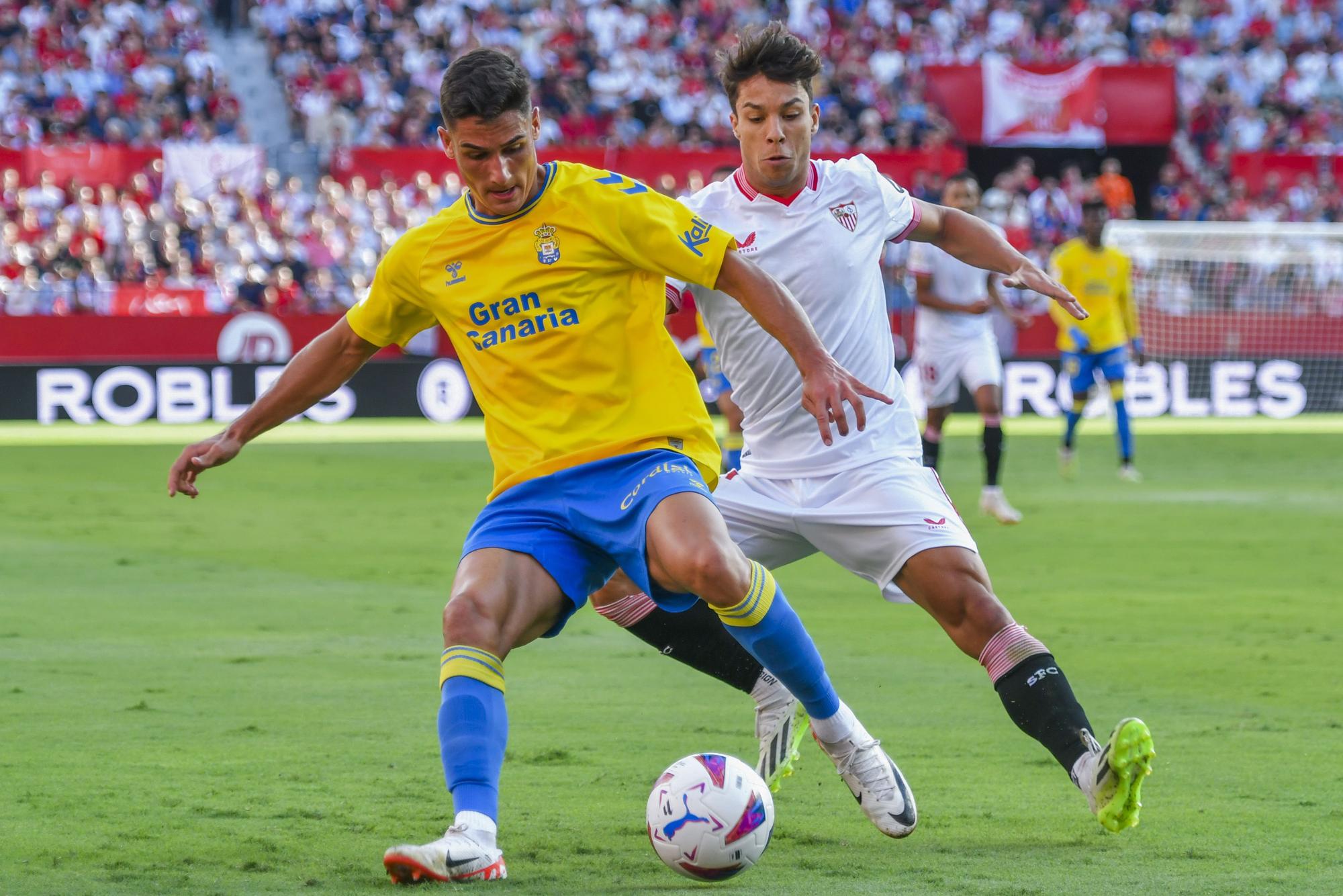 1-0. Lukebakio da los primeros puntos al Sevilla en el debut de Sergio Ramos