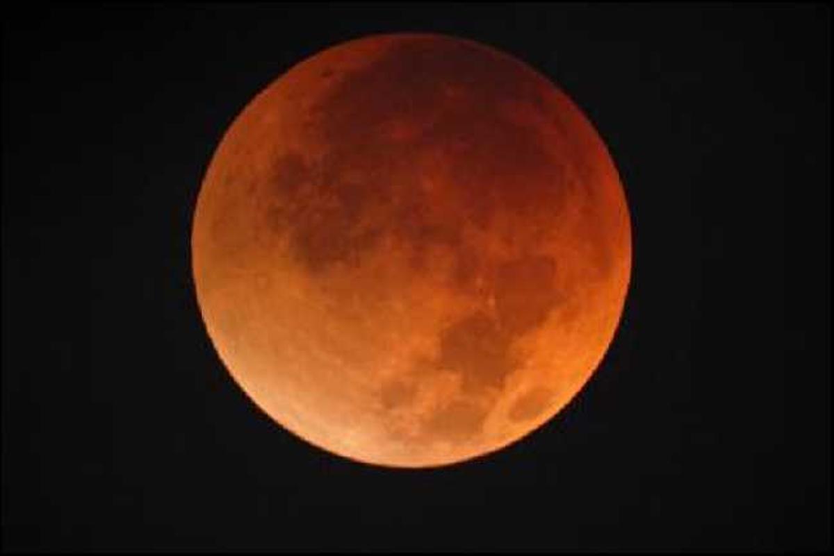 Imagen de una «Luna de sangre».