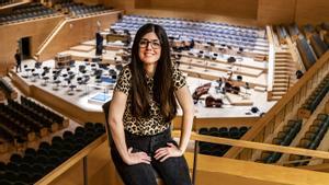 Raquel García-Tomás en el Auditori de Barcelona, antes del primer ensayo de coro y orquesta, el pasado miércoles.