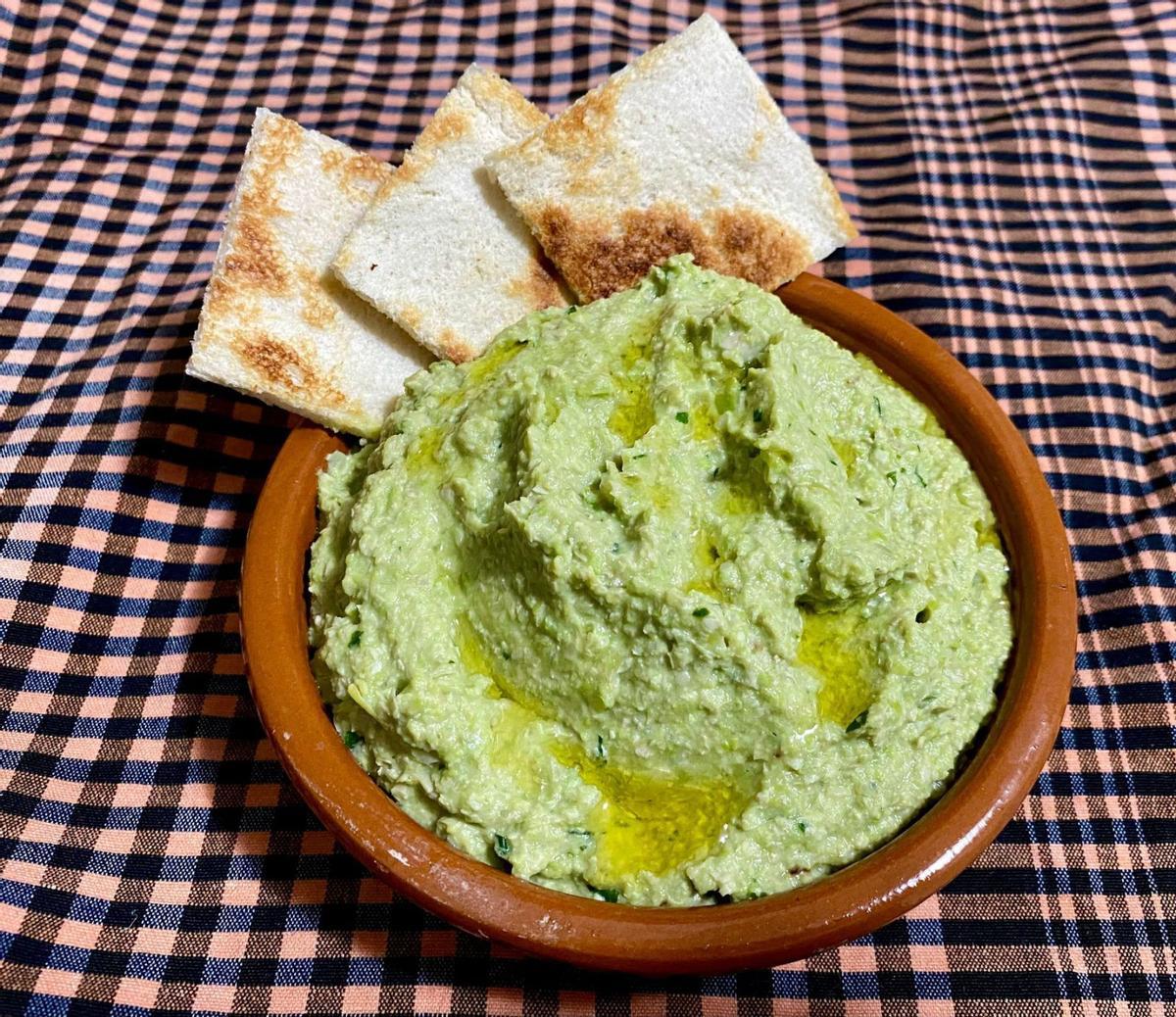 PURé de habas, el humus ancestral de Ibiza   