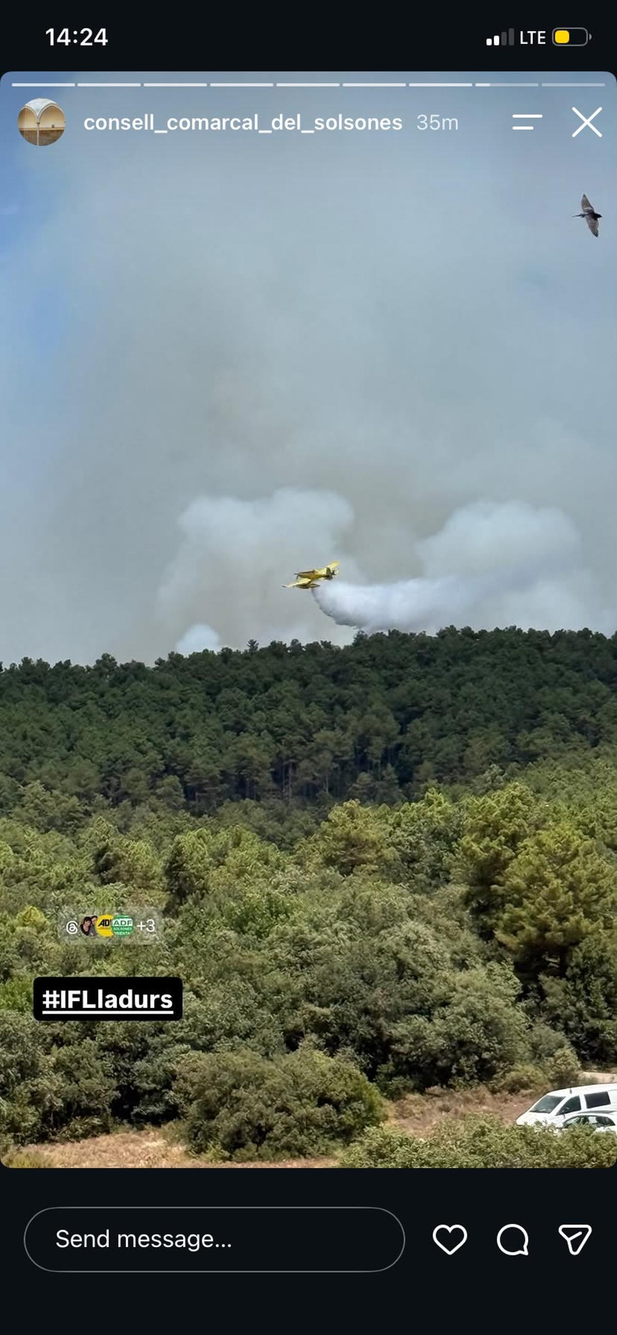 Imatge dels mitjans aeris atacant el flanc dret del foc