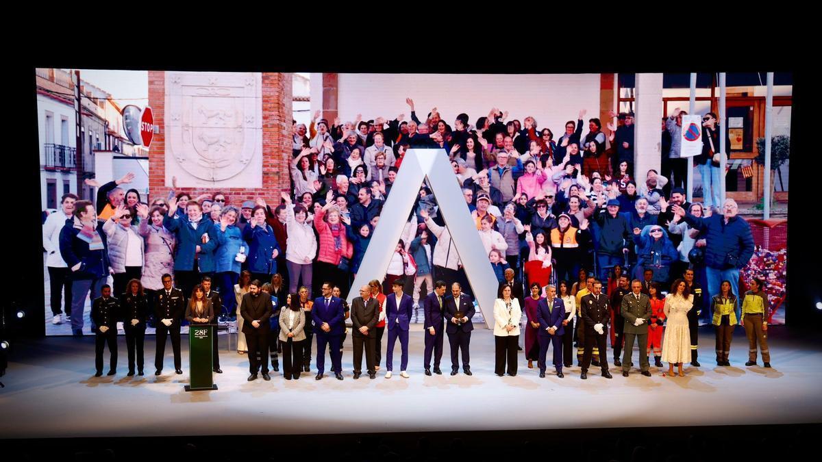 Adamuz recibe hoy la Medalla de Andalucía por su trabajo y solidaridad durante el accidente ferroviario