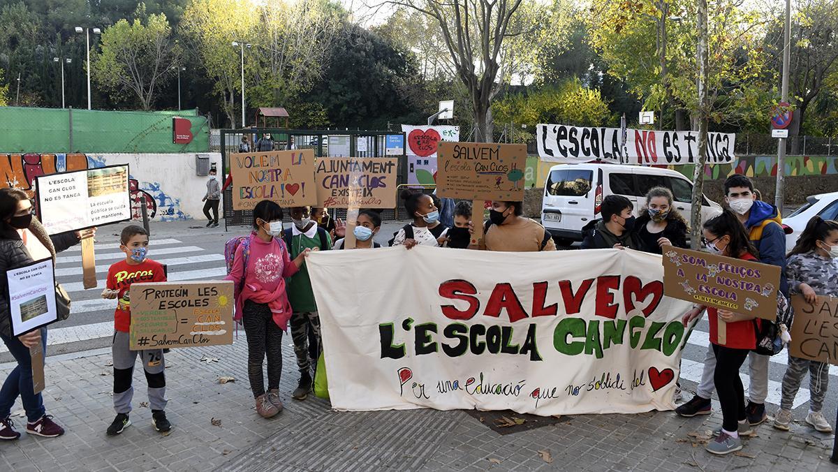 Can Clos cierra filas para defender su colegio.