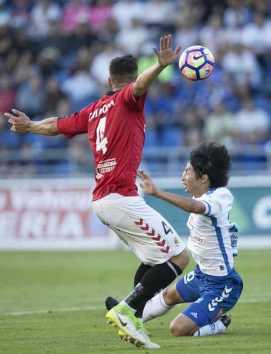 04/06/2017.DEPORTES.Partido de futbol entre CD Tenerife y Nástic Tarragona..Fotos: Carsten W. Lauritsen