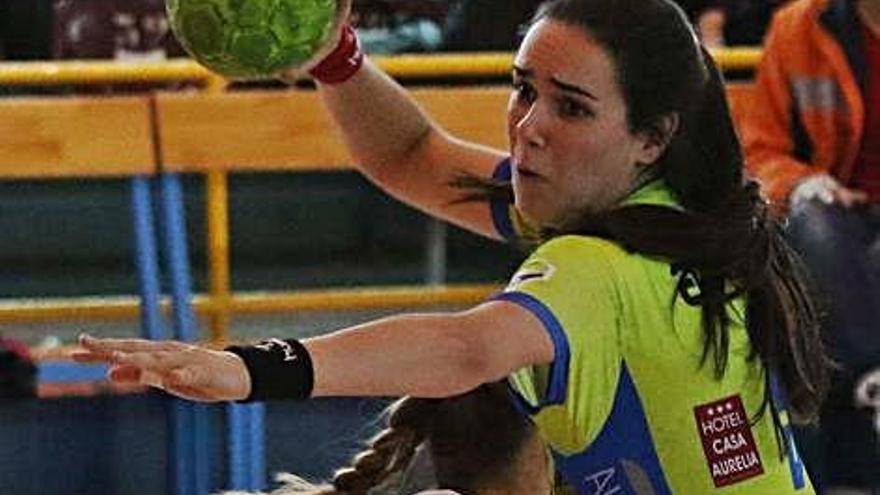 Elba Álvarez en su etapa con el Balonmano Zamora.