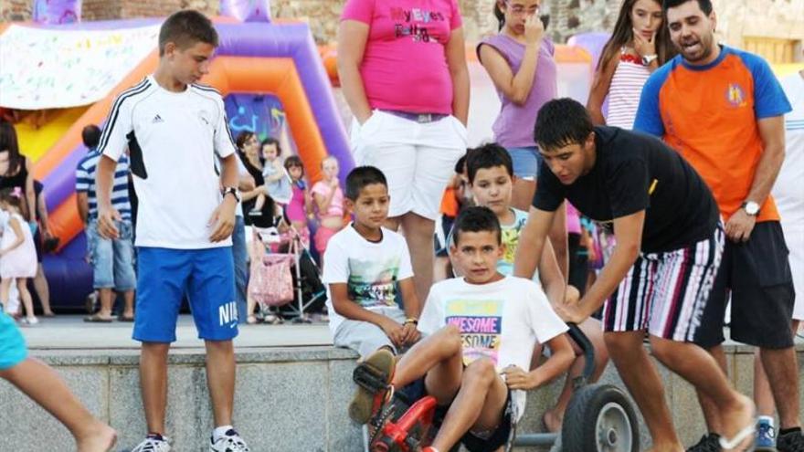 Cien niños asisten a la fiesta multideportiva de Monesterio