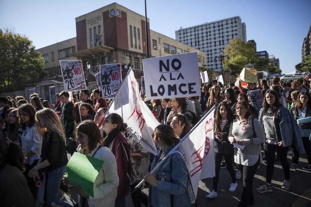 Manifestación de estudiantes contra la LOMCE