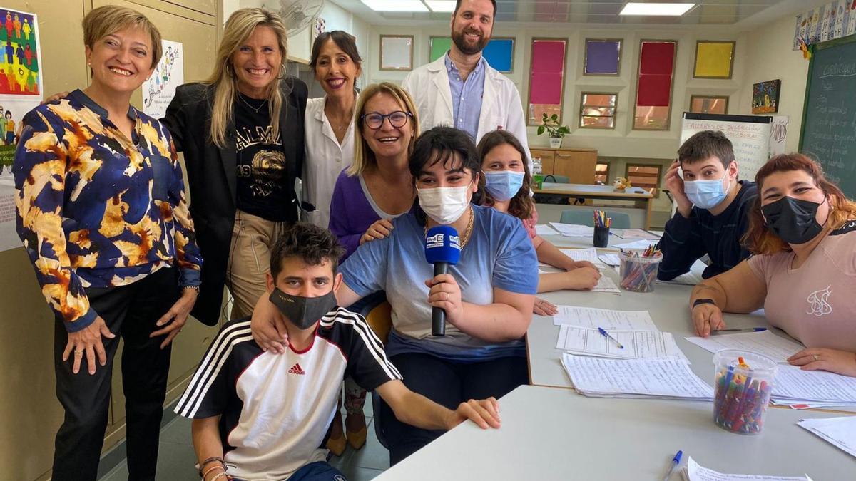 ‘Més que solidaris’ pone fin a la temporada con la visita al Centro de Educación Especial Penyeta Roja