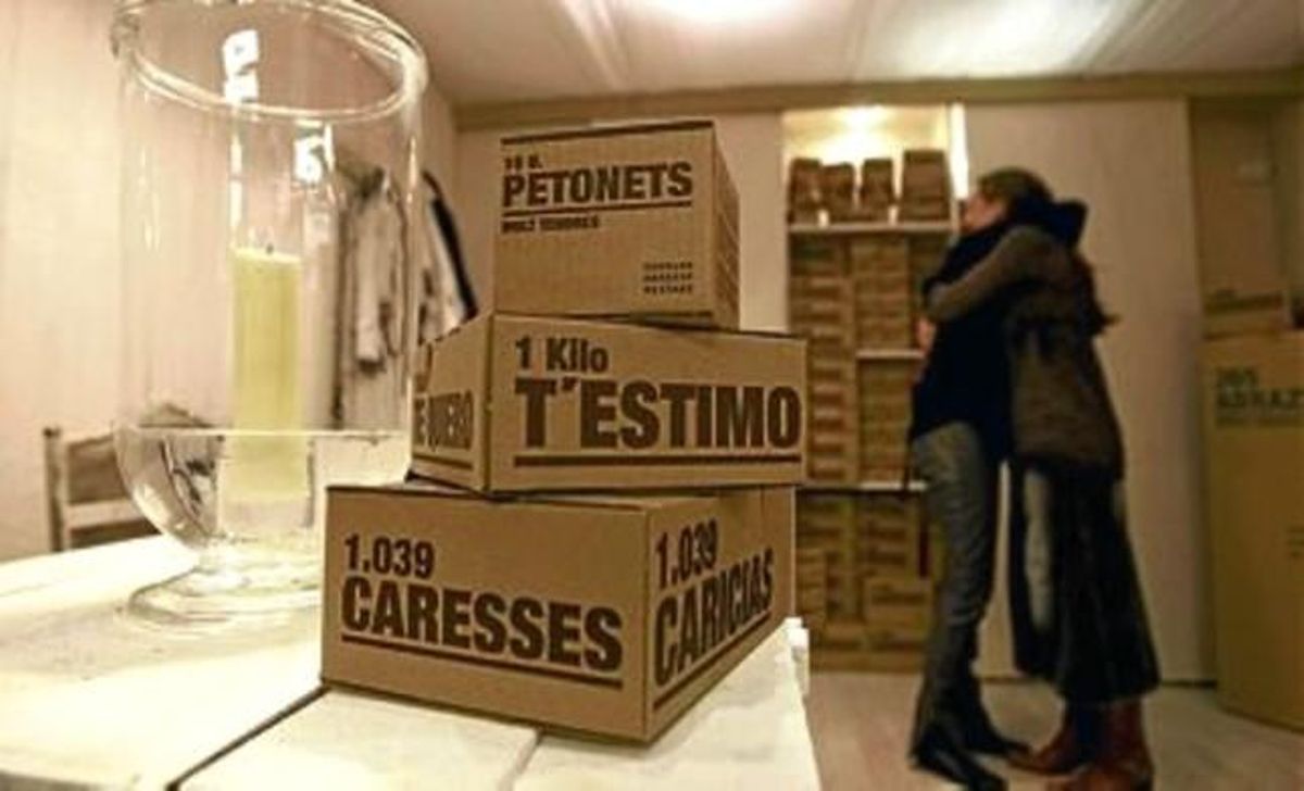 Projecte altruista 8 A Todo lo Demás es Prestado no s’hi venen objectes, sinó gestos solidaris. Projecte altruista 8 A Todo lo Demás es Prestado no s’hi venen objectes, sinó gestos solidaris.
