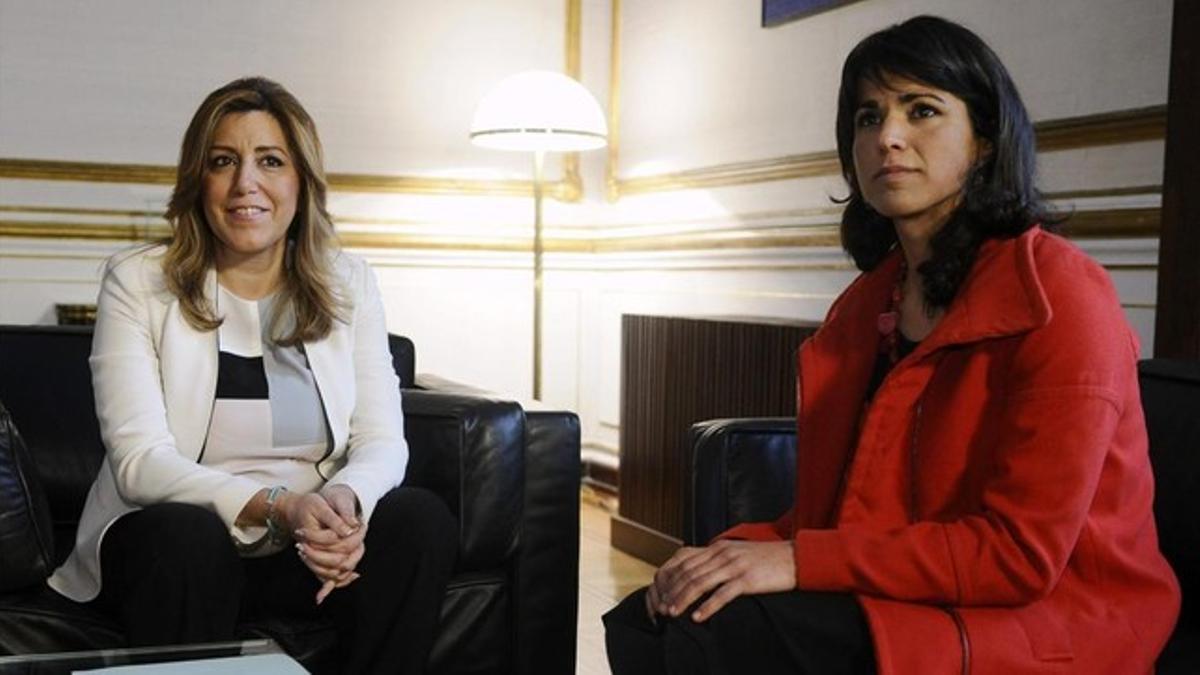 Susana Díaz y la candidata de Podemos, Teresa Rodríguez, durante la reunión que mantuvieron el pasado jueves, 26 de marzo.