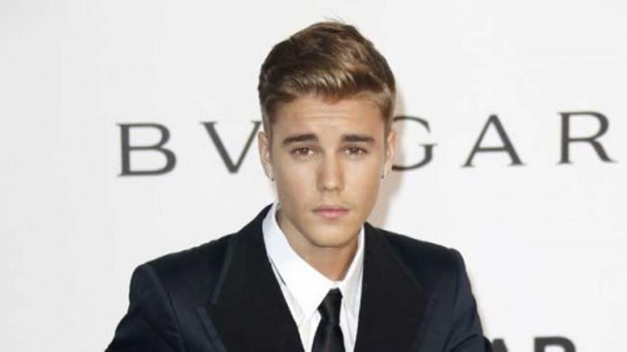 Justin Bieber, condenado por vandalismo