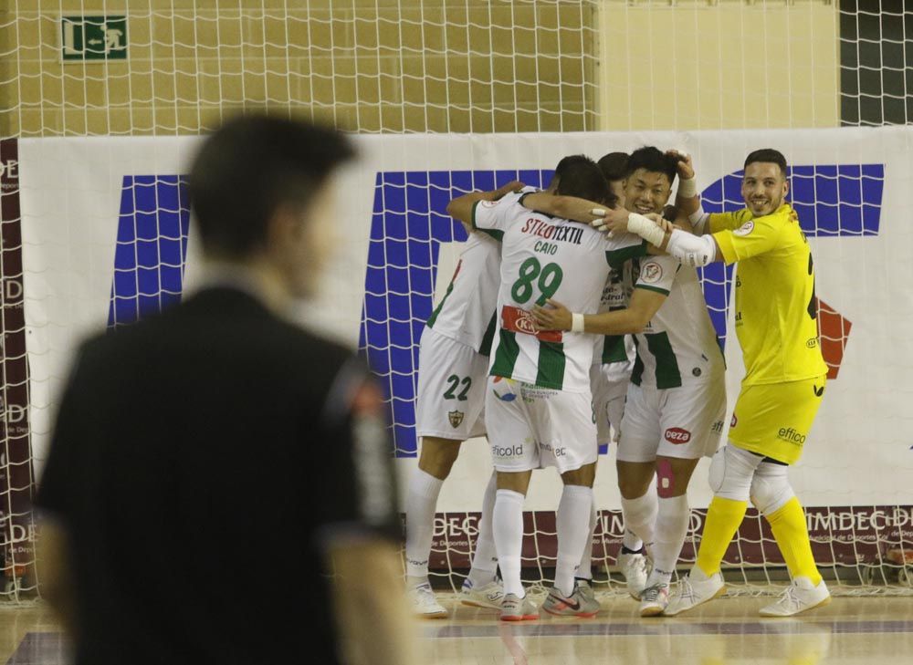 El Córdoba Futsal golea al Cartagena