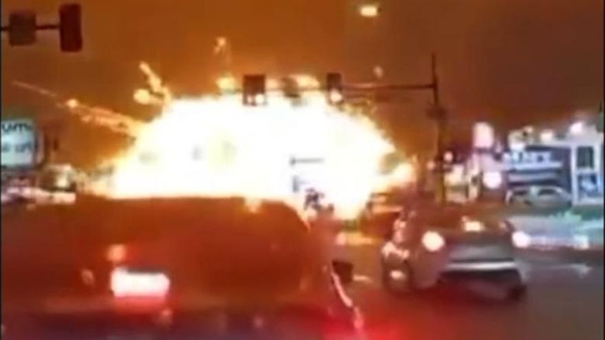 Accidente de una avioneta medicalizada en plena calle de Filadelfia