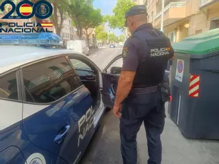 Acuchilla al novio de su expareja en Son Ferriol y luego le sorprenden inentando robar en una casa cercana