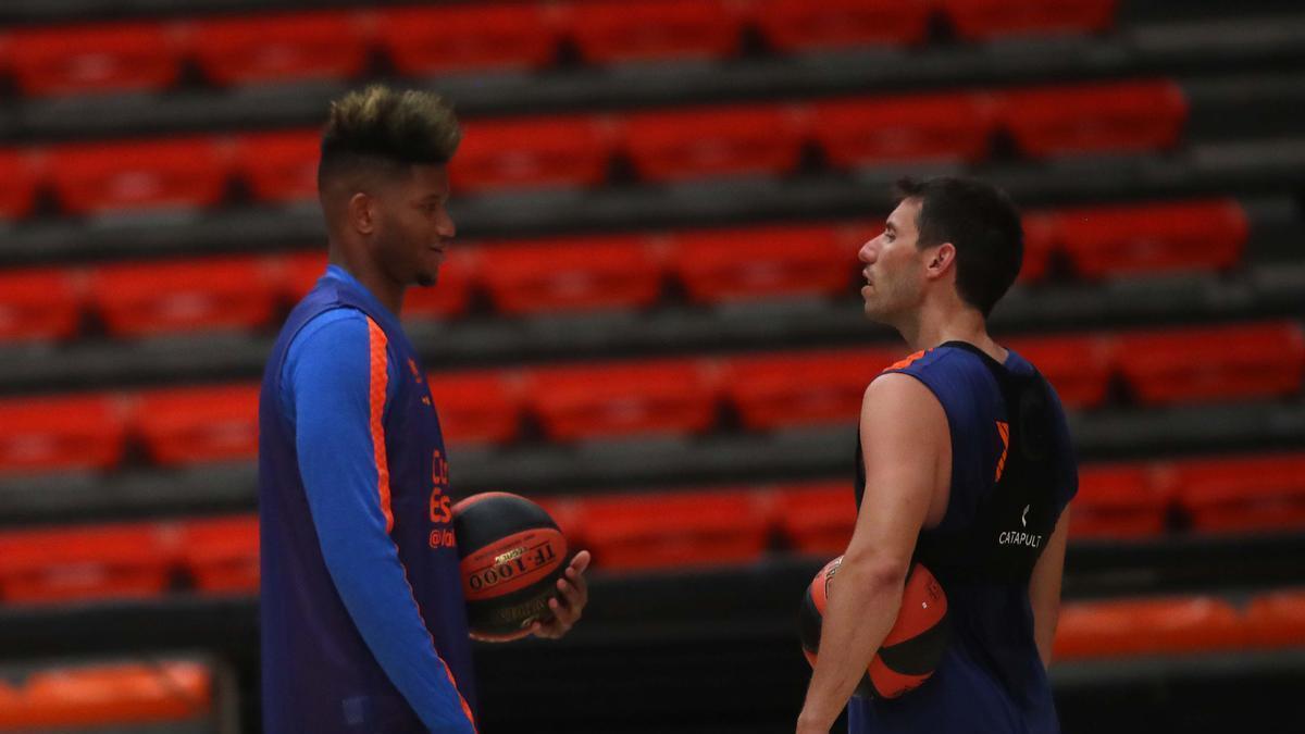 Jasiel Rivero y Sam Van Rossom, en el entrenamiento