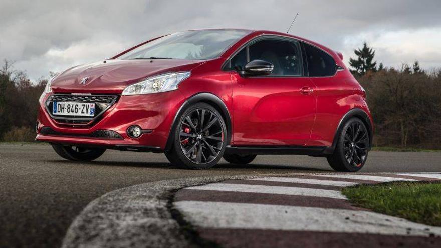 Peugeot 208 GTi, el tributo a un mito