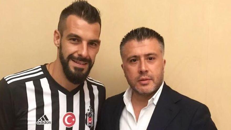 Oficial: Negredo ya es jugador del Besiktas