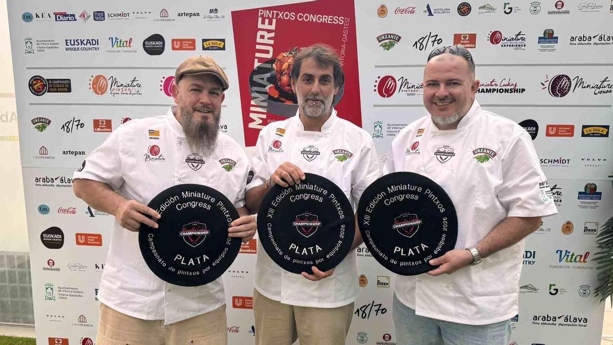 Los chefs Kike Erazo, Igor Rodríguez y Ricardo Rossi logran la Txapela de Plata para Baleares en el concurso de Miniature Pintxos