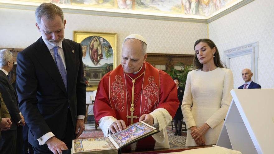 Los Reyes, Cazorla o Illa: las personalidades que ya han hablado con el Papa antes de su visita a España