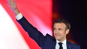 Sense cap dia de descans, Macron i els seus rivals comencen la batalla electoral de les legislatives