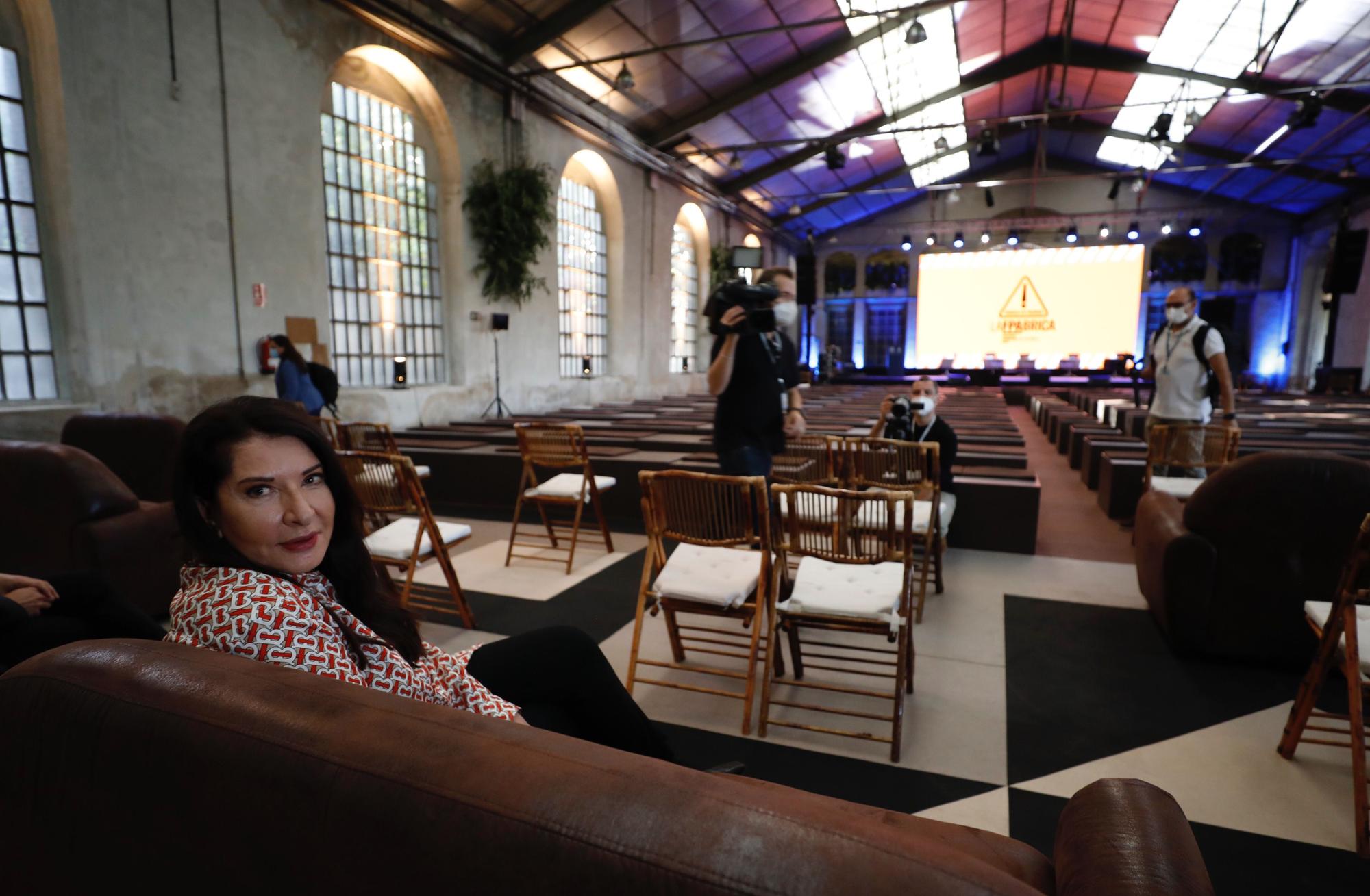 Marina Abramovic, encantada con la exposición sobre su obra en La Vega