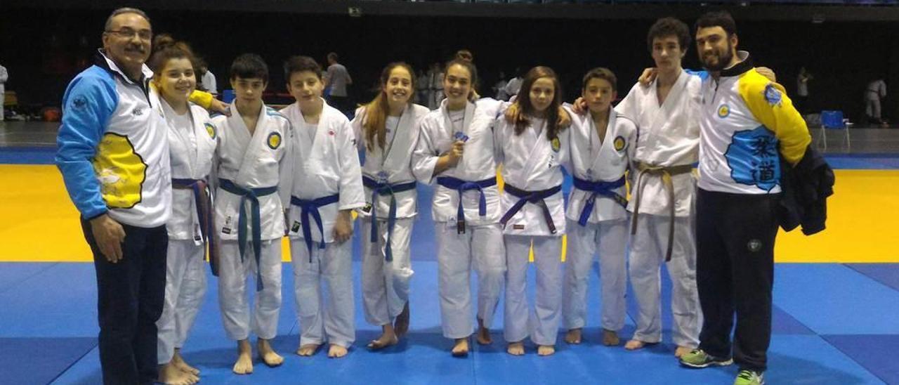 La representación del Judo La Calzada en el trofeo del ranking regional.