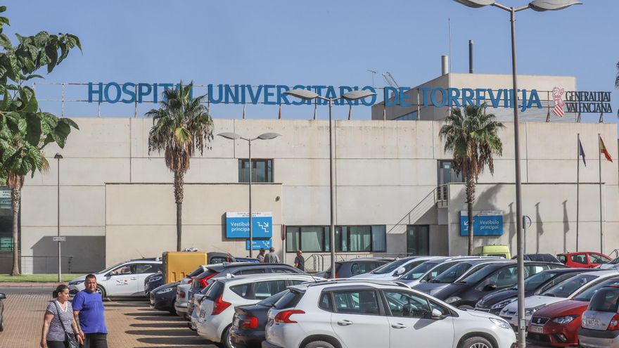 Sanidad inicia los trámites para construir un nuevo edificio de rehabilitación en el Hospital de Torrevieja