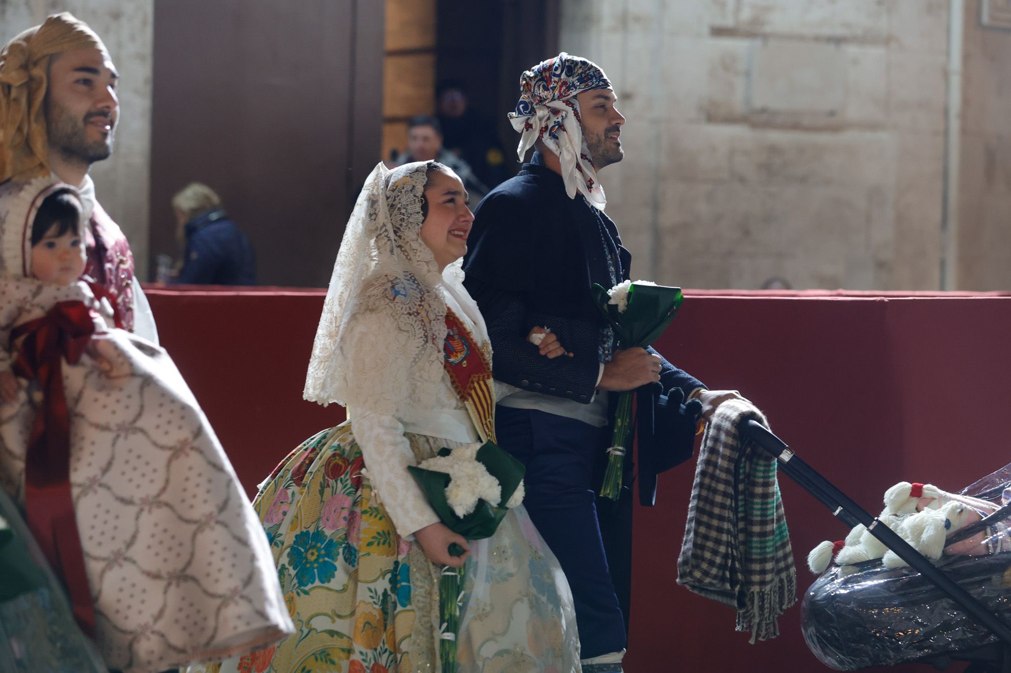 Todas las fotos de la Ofrenda del 17 de marzo entre las 23 y las 00 horas por la calle San Vicente