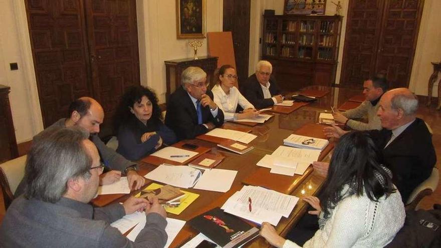 Reunión del Patronato de León Felipe en el Ayuntamiento de Zamora.